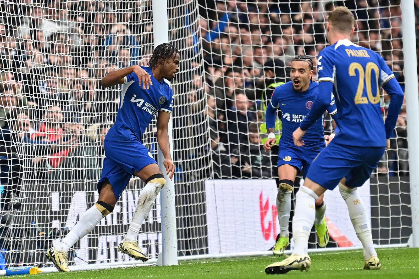 Blues' Late Surge Secures Thrilling FA Cup Win over 10-Man Foxes | FA CUP